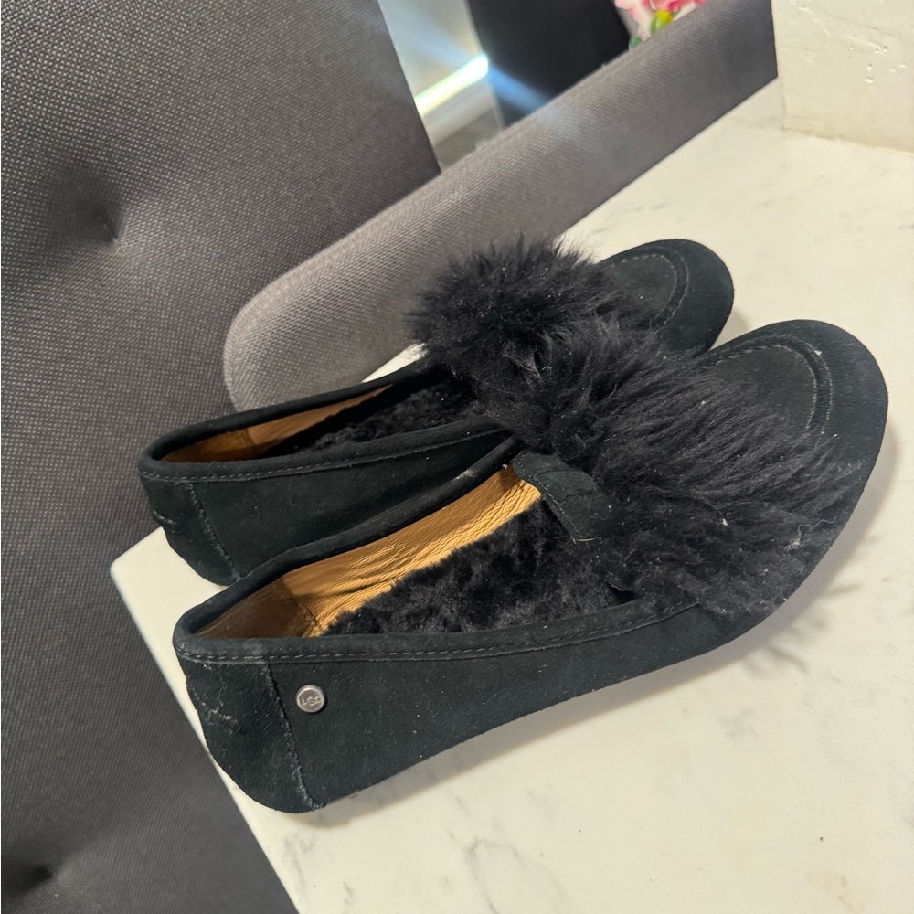 UGG Black Suede Loafers with Faux Fur Detail - Picture 3 of 11
